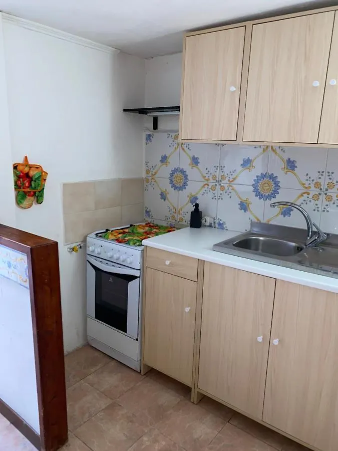 Appartamento La Casa Di Gemma Napoli 0*,  Italia